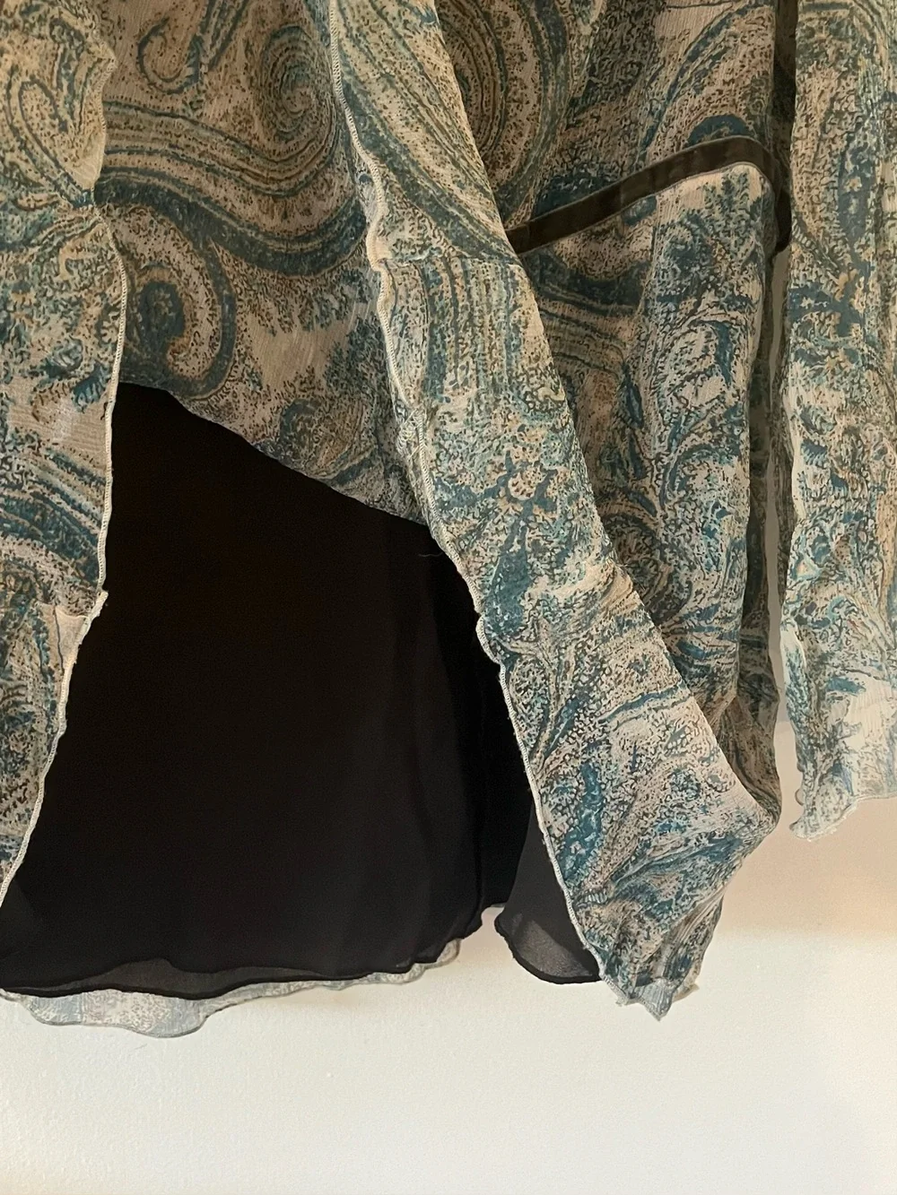 Y2K Silk Blouse Paisley Fairy Bell Sleeves Flowy Dainty Boho Velvet Detail - Picture 4 of 10